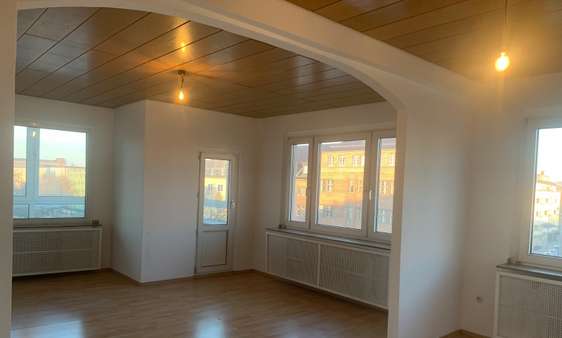 Wohnzimmer - Wohnung in 50937 Köln - Sülz mit 75m² kaufen