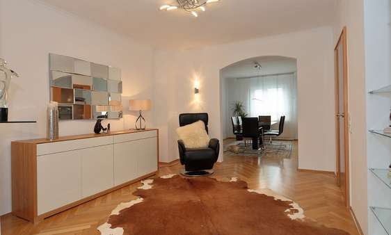 Wohnzimmer - Einfamilienhaus in 50997 Köln - Rondorf mit 197m² kaufen