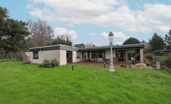 Rückansicht - Einfamilienhaus in 50996 Köln - Hahnwald mit 194m² kaufen