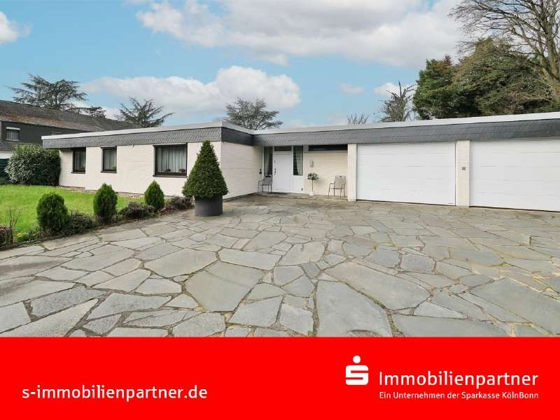 Vorderansicht - Einfamilienhaus in 50996 Köln - Hahnwald mit 194m² kaufen
