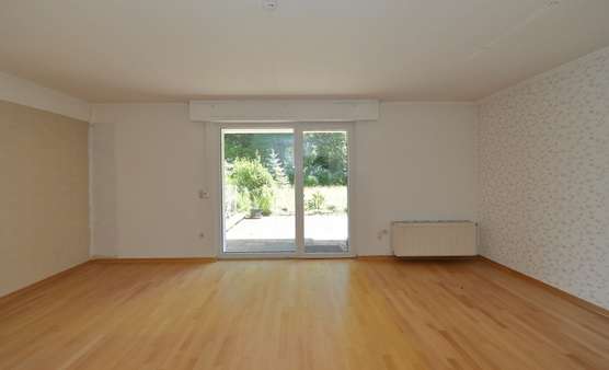 Wohnzimmer - Reihenendhaus in 51061 Köln - Flittard mit 79m² kaufen