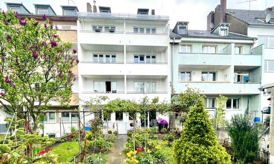 Rückansicht - Mehrfamilienhaus in 51103 Köln - Kalk mit 370m² als Kapitalanlage kaufen