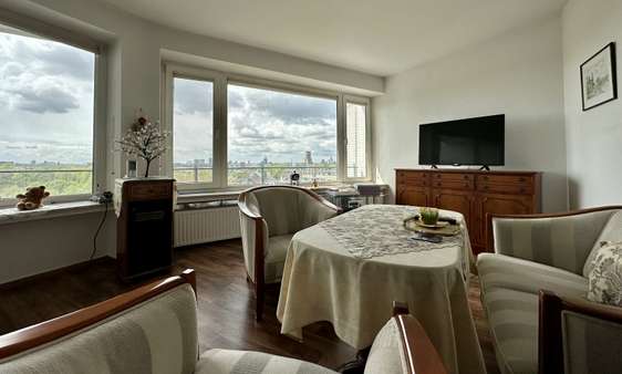 Wohnzimmer - Wohnung in 51065 Köln - Mülheim mit 88m² kaufen