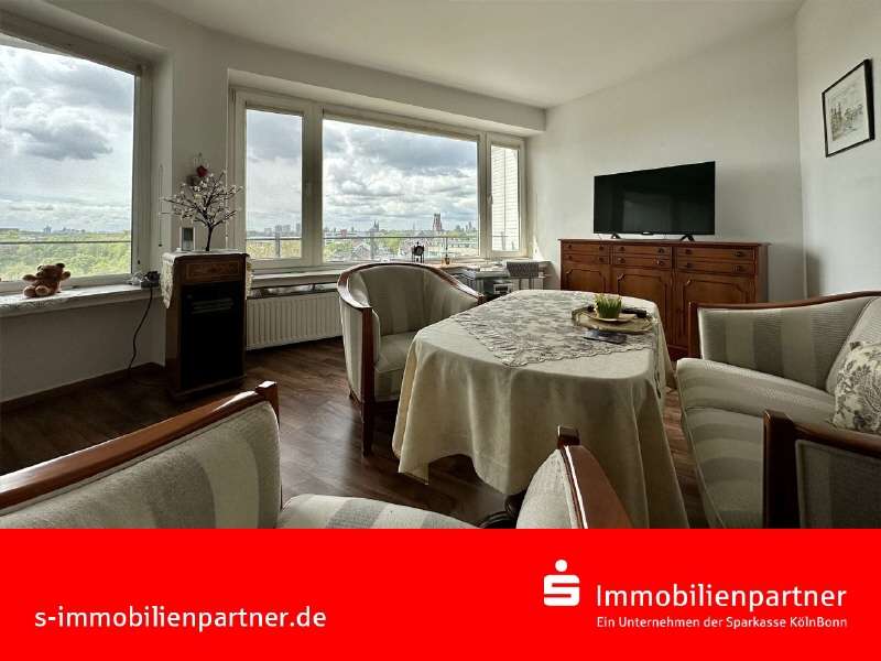 Wohnzimmer - Wohnung in 51065 Köln - Mülheim mit 88m² kaufen