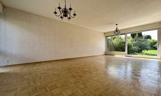 Wohnzimmer - Reihenmittelhaus in 50997 Köln - Rondorf mit 110m² kaufen
