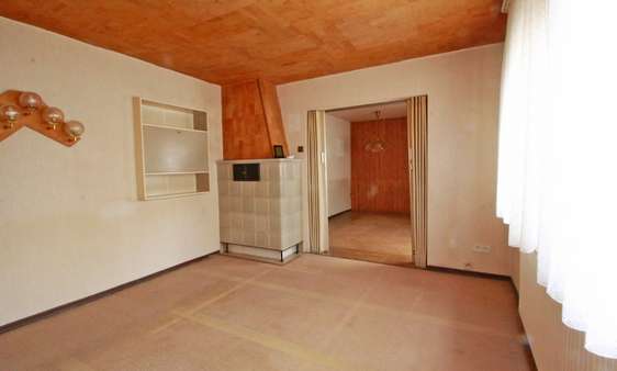 Wohnzimmer - Doppelhaushälfte in 53127 Bonn - Lengsdorf mit 97m² kaufen
