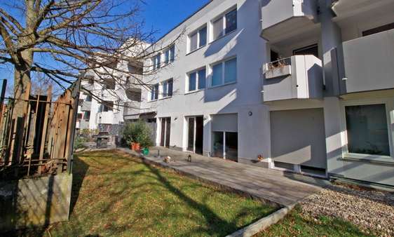 Rückansicht - Erdgeschosswohnung in 53127 Bonn - Ippendorf mit 116m² kaufen