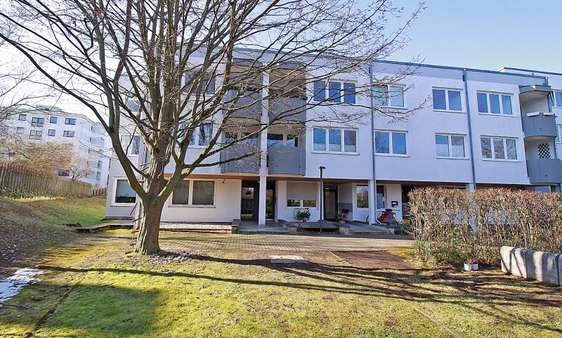 Vorderansicht - Erdgeschosswohnung in 53127 Bonn - Ippendorf mit 116m² kaufen
