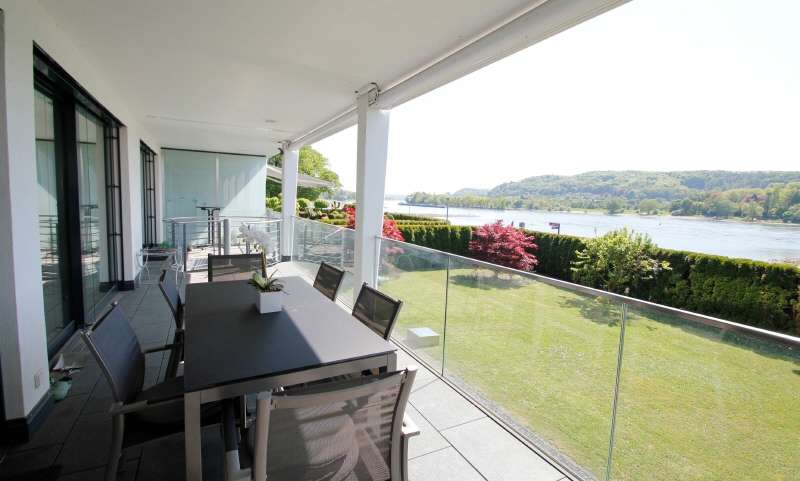 Ausblick Balkon - Etagenwohnung in 53604 Bad Honnef - Rhöndorf mit 162m² kaufen