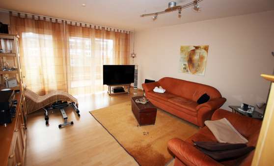 Wohnzimmer - Wohnung in 53639 Königswinter - Oberdollendorf mit 59m² kaufen