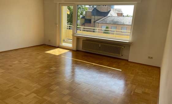 Wohnbereich - Wohnung in 53227 Bonn - Küdinghoven mit 42m² günstig kaufen