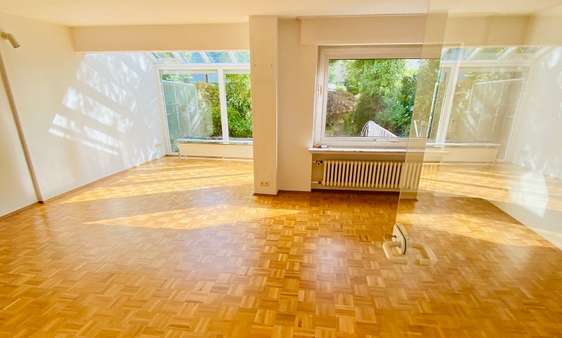 Wohnzimmer - Reihenmittelhaus in 53177 Bonn - Pennenfeld mit 154m² kaufen
