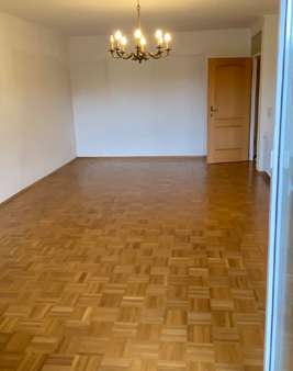 Wohnzimmer - Wohnung in 53227 Bonn - Beuel-Oberkassel mit 80m² kaufen