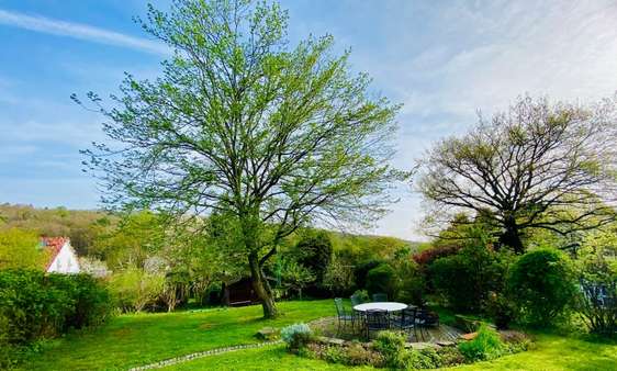 Mitten im Garten - Einfamilienhaus in 53343 Wachtberg - Pech mit 235m² kaufen