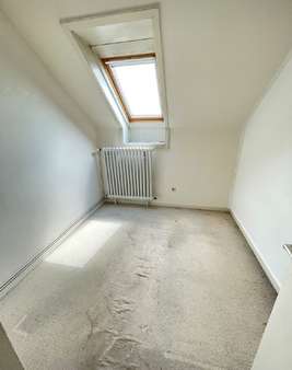 Zimmer - Dachgeschosswohnung in 53179 Bonn - Rüngsdorf mit 73m² kaufen