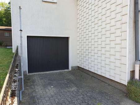 UG, zweite Garage am Westgiebel - Zweifamilienhaus in 37445 Walkenried mit 240m² als Kapitalanlage kaufen