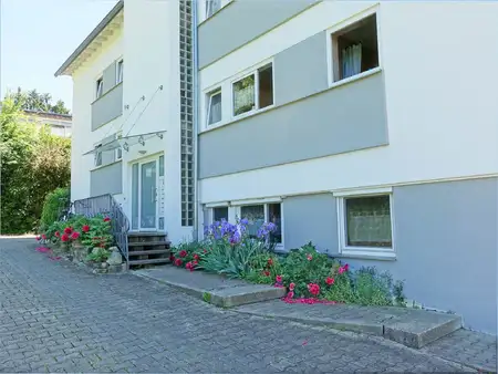 Schöne Souterrainwohnung