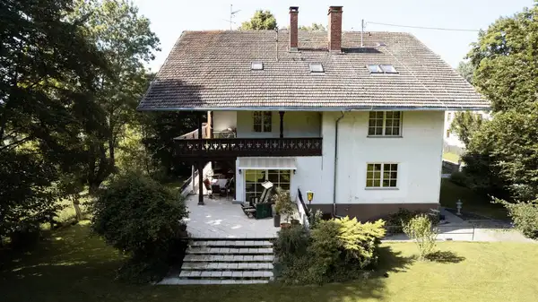 Dreifamilienhaus/ Mehrfamilienhaus - Platz für viele Bewohner!