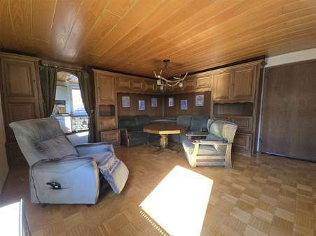 Wohnzimmer - Einfamilienhaus in 88316 Isny im Allgäu mit 220m² kaufen