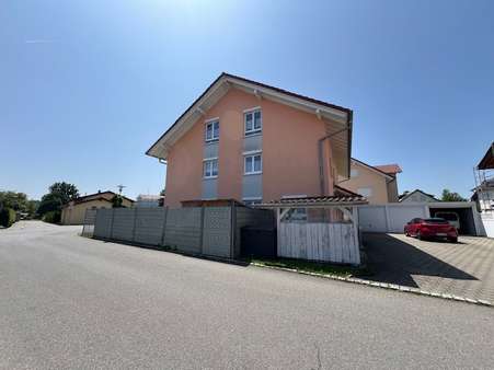 Außenansicht Außenansicht - Doppelhaushälfte in 88410 Bad Wurzach mit 166m² kaufen