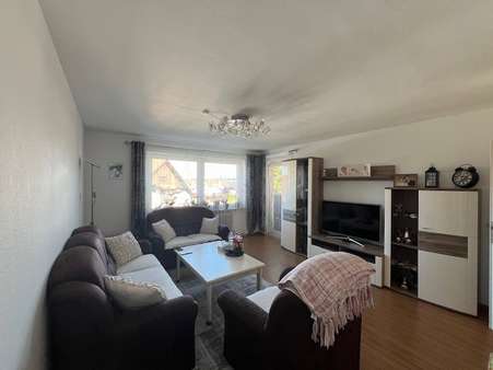Wohnzimmer - Wohnung in 88299 Leutkirch im Allgäu mit 85m² kaufen