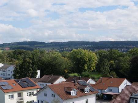 Blick vom Balkon - Wohnung in 88255 Baienfurt mit 80m² günstig kaufen
