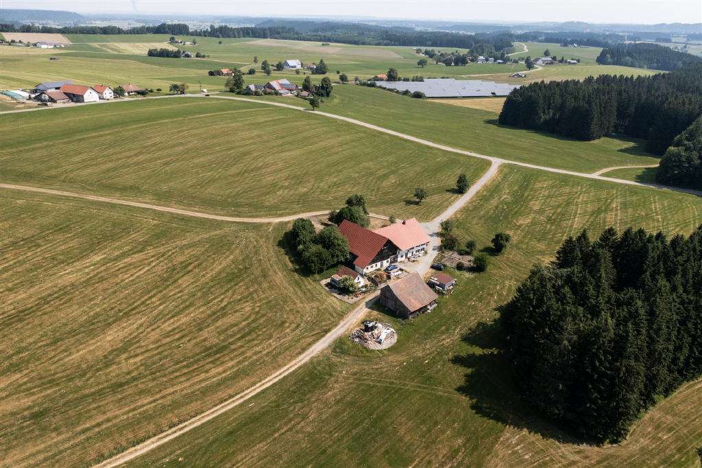 Bild1 - Bauernhaus in 88299 Leutkirch im Allgäu mit 150m² kaufen