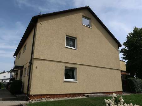 Eingangsseite Eingangsseite - Doppelhaushälfte in 88339 Bad Waldsee mit 119m² kaufen