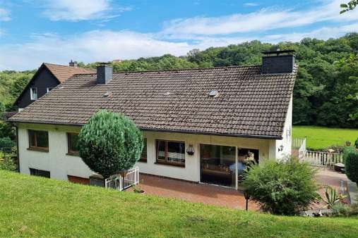 Gartenansicht - Einfamilienhaus in 45525 Hattingen mit 273m² kaufen