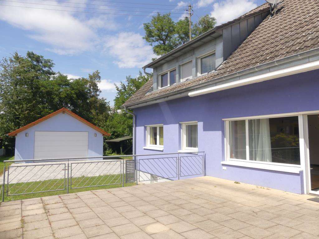 Haus und große Garage - Einfamilienhaus in 79238 Ehrenkirchen mit 161m² kaufen