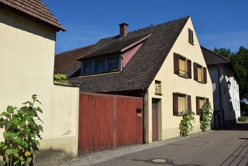 Abrissobjekt von vorne - Grundstück in 79291 Merdingen mit 1101m² kaufen