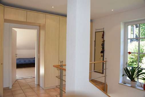 Flur OG - Einfamilienhaus in 79295 Sulzburg mit 231m² kaufen