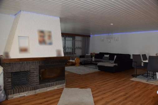 Kamin/ Wohnzimmer EG Kamin/ Wohnzimmer EG - Zweifamilienhaus in 79244 Münstertal/Schwarzwald mit 366m² kaufen