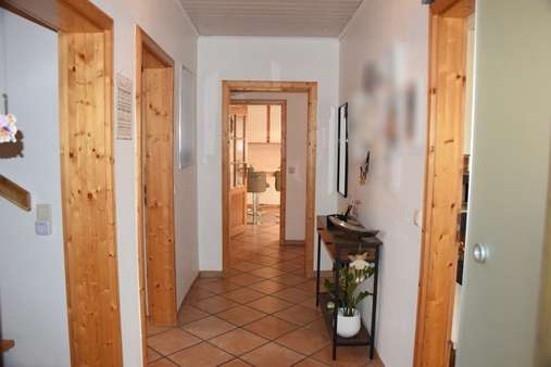 Diele DG - Doppelhaushälfte in 79258 Hartheim am Rhein mit 256m² kaufen