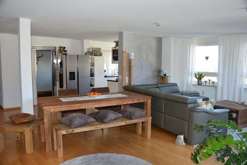 Offener Wohnbereich - Maisonette-Wohnung in 79189 Bad Krozingen mit 116m² günstig kaufen