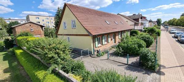 Bild3 - Zweifamilienhaus in 17379 Ferdinandshof mit 244m² als Kapitalanlage kaufen
