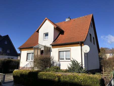 Seitenansicht - Einfamilienhaus in 34376 Immenhausen mit 110m² günstig kaufen