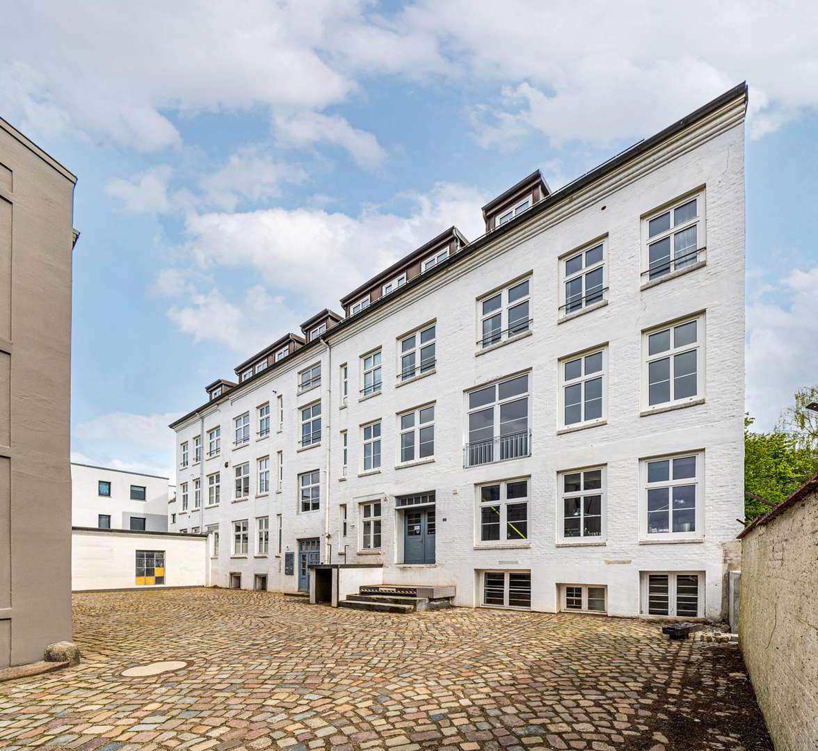 Titelbild Titelbild - Bürofläche in 22769 Hamburg mit 518m² mieten