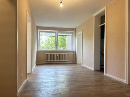 Flur/ Essbereich - Etagenwohnung in 22309 Hamburg mit 98m² kaufen