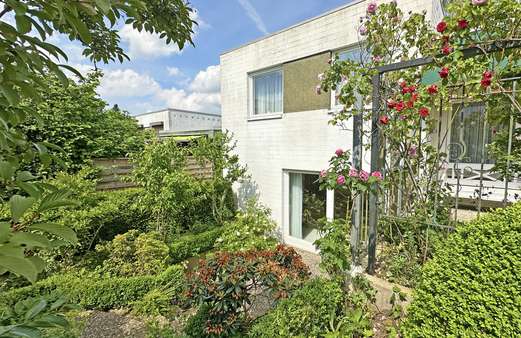 untere Terrasse - Reihenendhaus in 21149 Hamburg mit 141m² kaufen