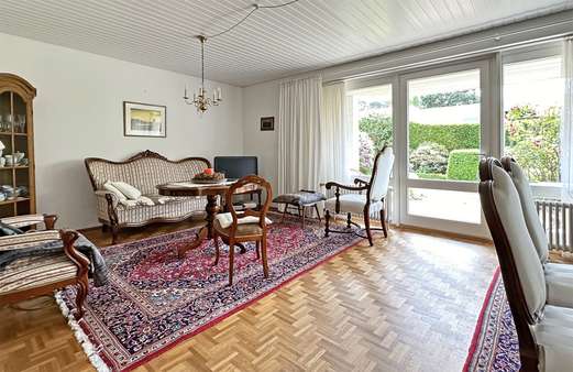 Wohnzimmer - Reihenendhaus in 21149 Hamburg mit 141m² kaufen