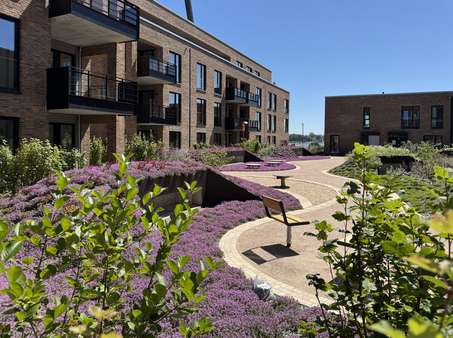 Beispielhaft Innenhof 1 Beispielhaft Innenhof 1 - Zins in 23570 Lübeck-Travemünde mit 48m² als Kapitalanlage kaufen