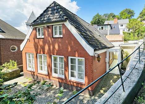 Außenansicht - Einfamilienhaus in 22587 Hamburg mit 87m² kaufen