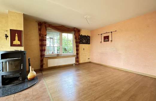 Wohnzimmer - Einfamilienhaus in 21279 Hollenstedt mit 133m² kaufen