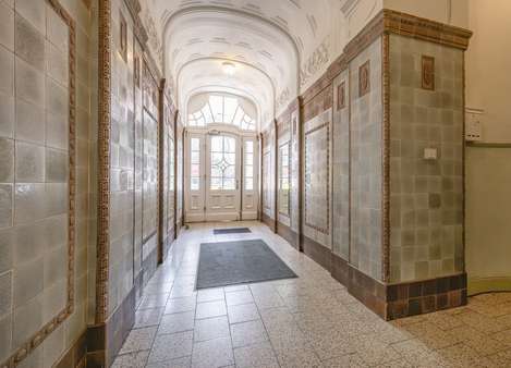 Treppenhaus - Etagenwohnung in 20357 Hamburg mit 150m² kaufen