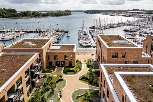 Blickrichtung Yachthafen - Etagenwohnung in 23570 Lübeck-Travemünde mit 111m² kaufen