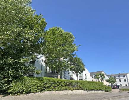 Straße seitlich Straße seitlich - Erdgeschosswohnung in 25980 Westerland mit 50m² kaufen