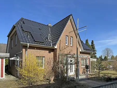 Großzügiges Einfamilienhaus in ruhiger Lage
