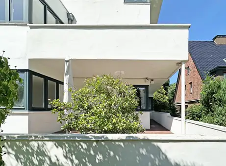 Bauhausvilla auf Erbpachtgrundstück
