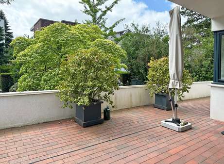 Terrasse - Einfamilienhaus in 22587 Hamburg mit 310m² kaufen